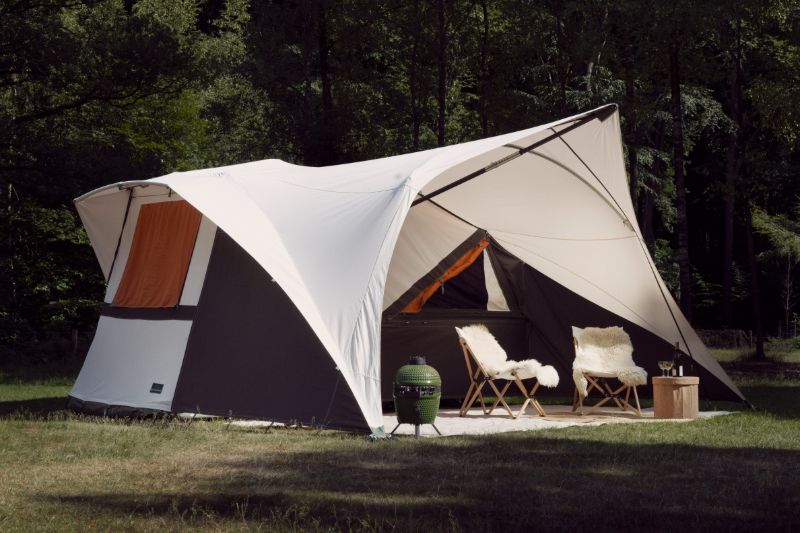 Vordach mit Seitenwänden