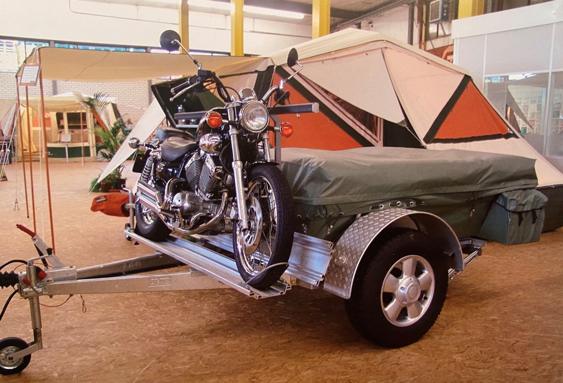 Holtkamper Motorradtransporter für Motorsport, 2007